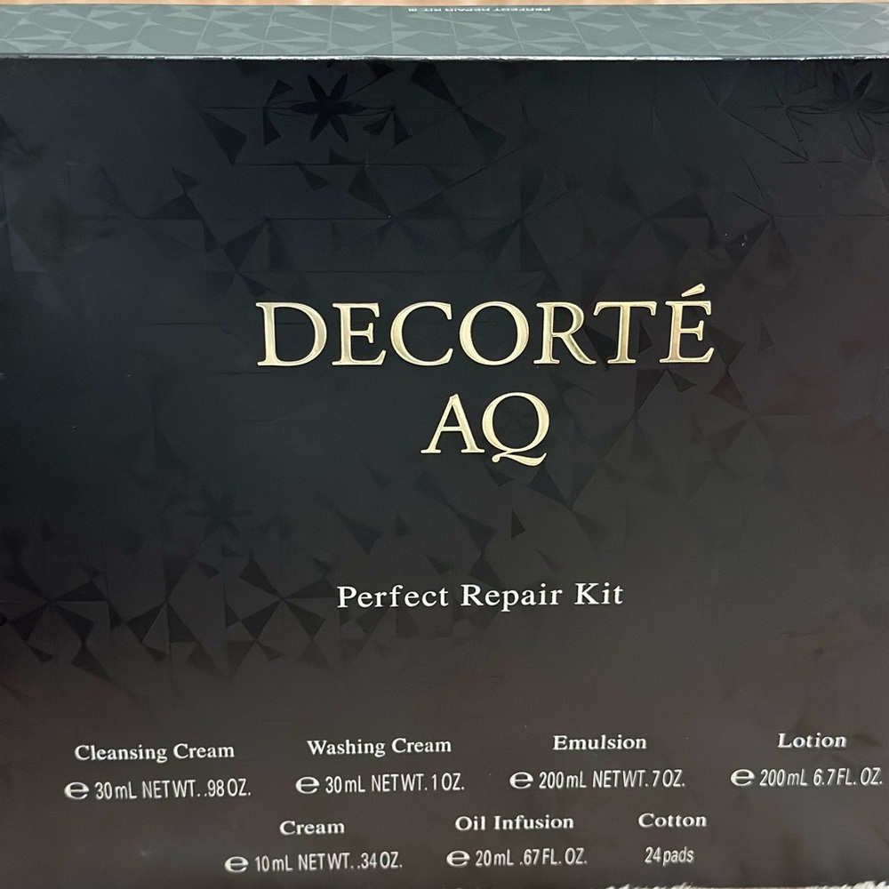Decorté AQ Perfect Repair Set - Picture 2 of 3